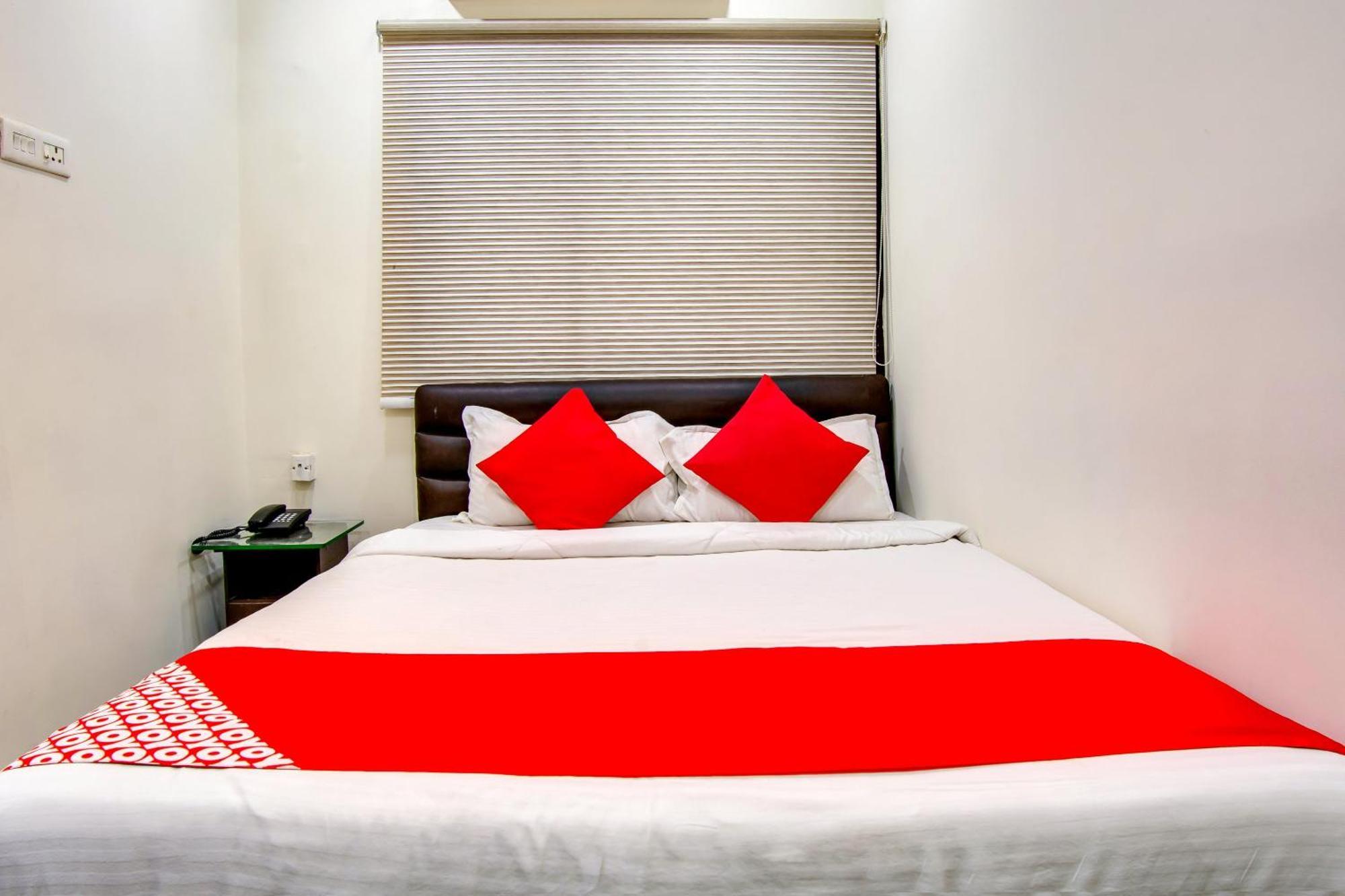 Oyo Akshaya Inn Vijayawāda エクステリア 写真