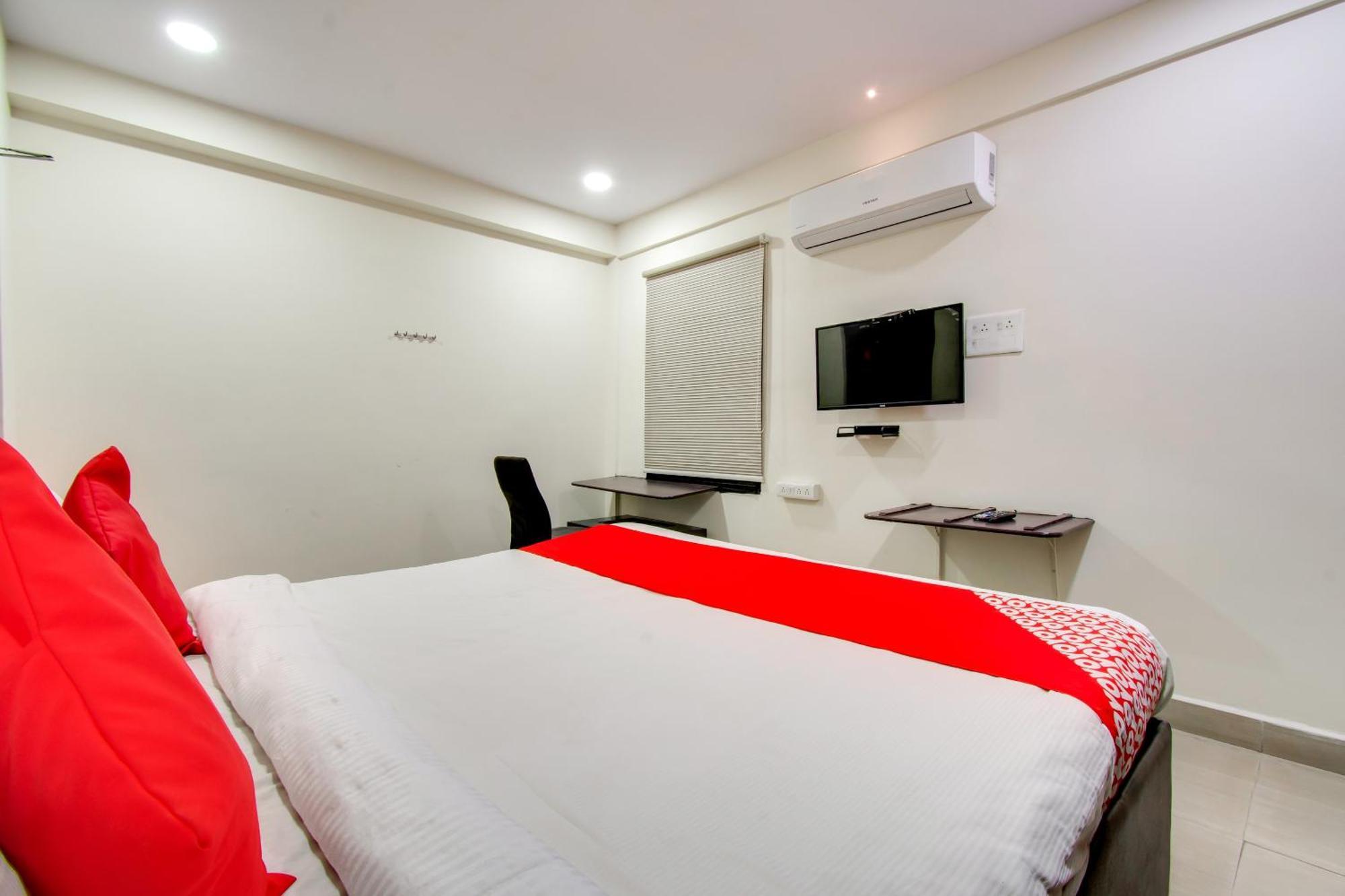 Oyo Akshaya Inn Vijayawāda エクステリア 写真